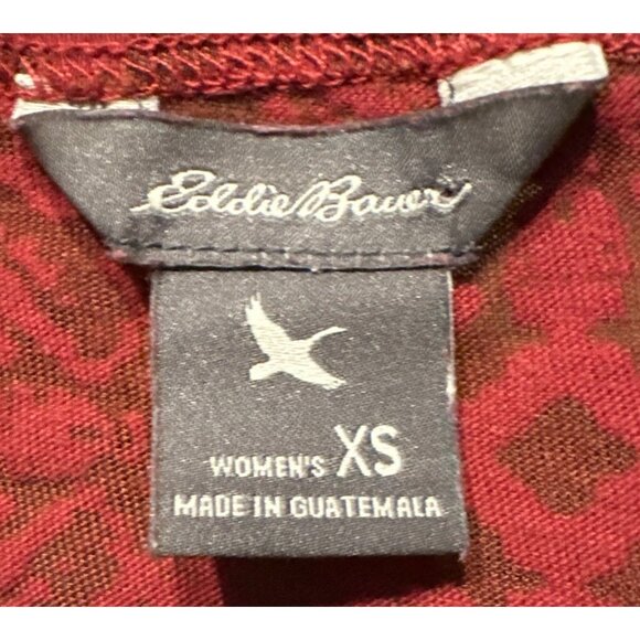 Eddie Bauer Womens XS Red Geometric V-neck Lightweight Short Sleeve Shirt - Picture 4 of 4